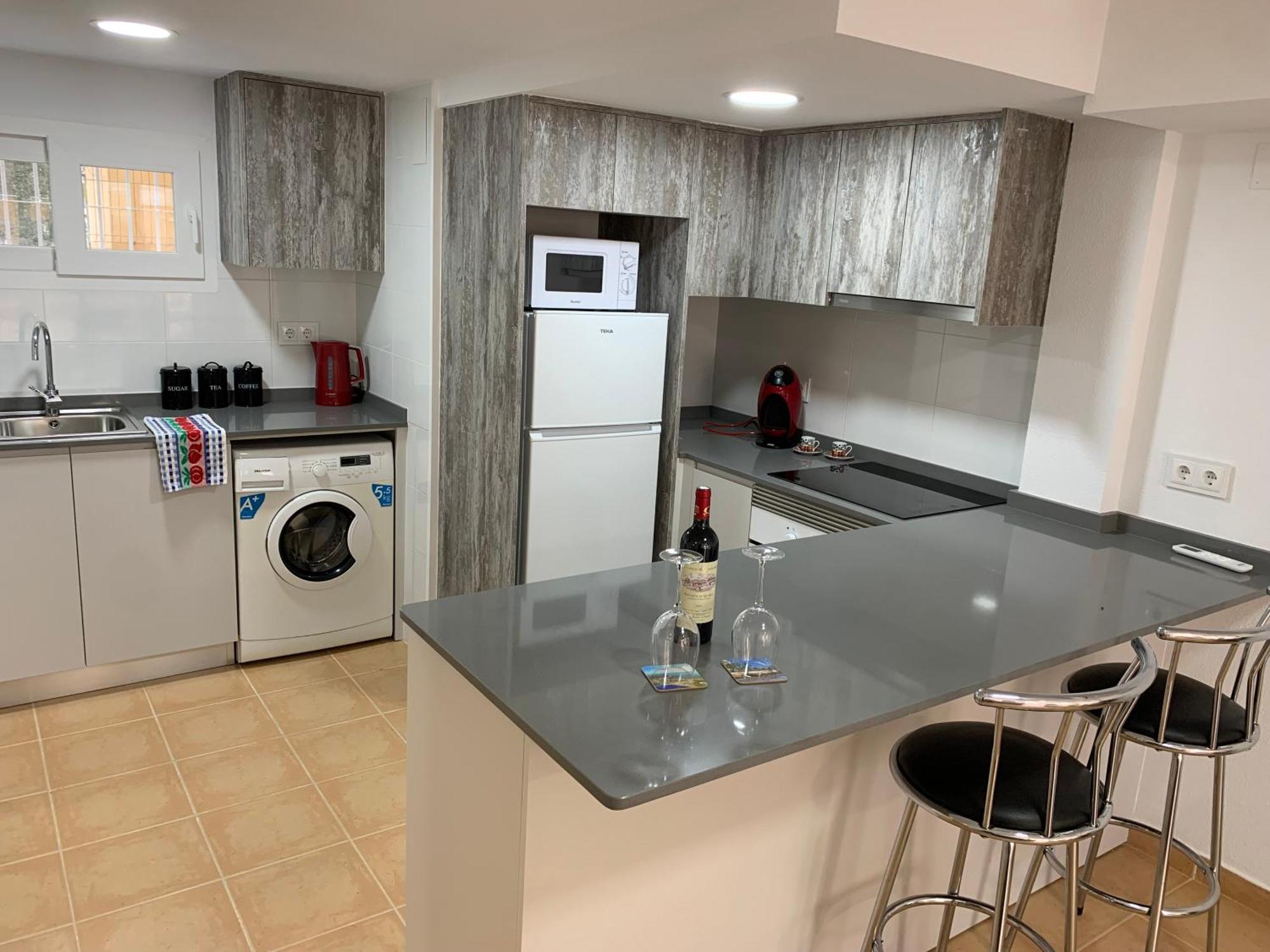 Modern Apartment Near Beach لا ماتا المظهر الخارجي الصورة